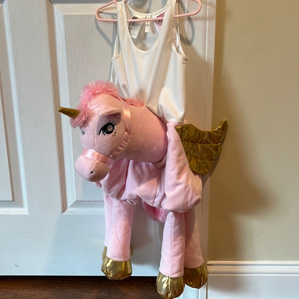 Girls (H&M) unicorn costume size US 3-6 yrs